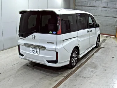 HONDA STEP WAGON 4