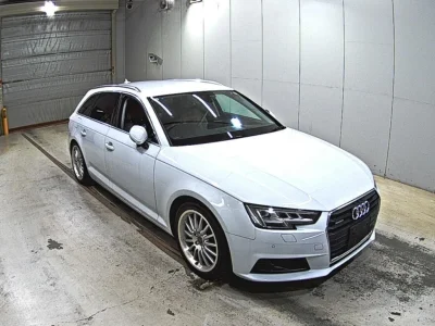 AUDI A4 AVANTE 1