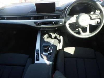 AUDI A4 AVANTE 4