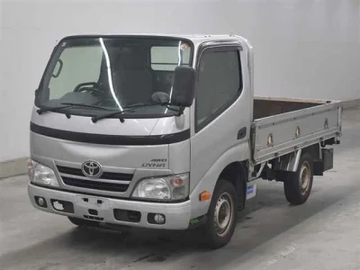 TOYOTA DYNA