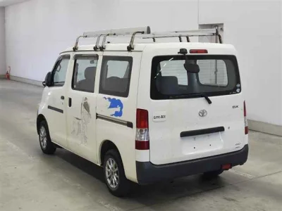 TOYOTA LITE ACE VAN