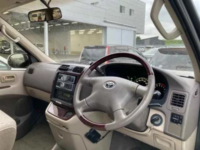TOYOTA GRANVIA