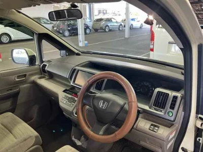HONDA STEP WAGON 3