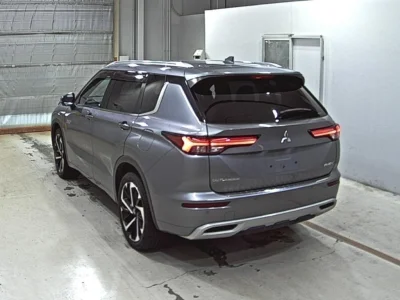MITSUBISHI OUTLANDER PHEV