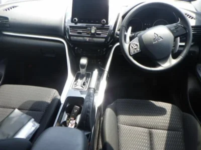 MITSUBISHI ECLIPSE CROSS 3