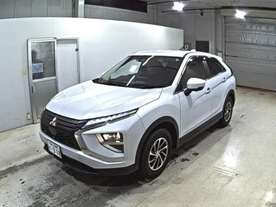 MITSUBISHI ECLIPSE CROSS 4