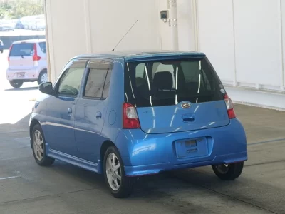 Daihatsu Esse
