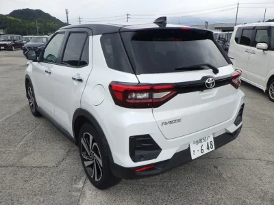 TOYOTA RAIZE