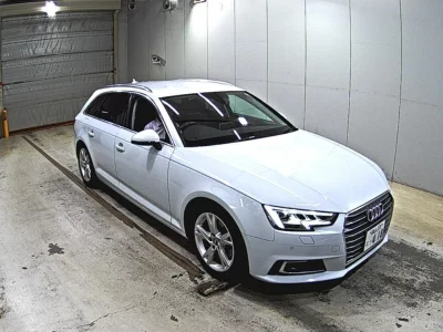 AUDI A4 AVANTE 1