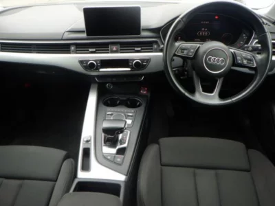 AUDI A4 AVANTE 3