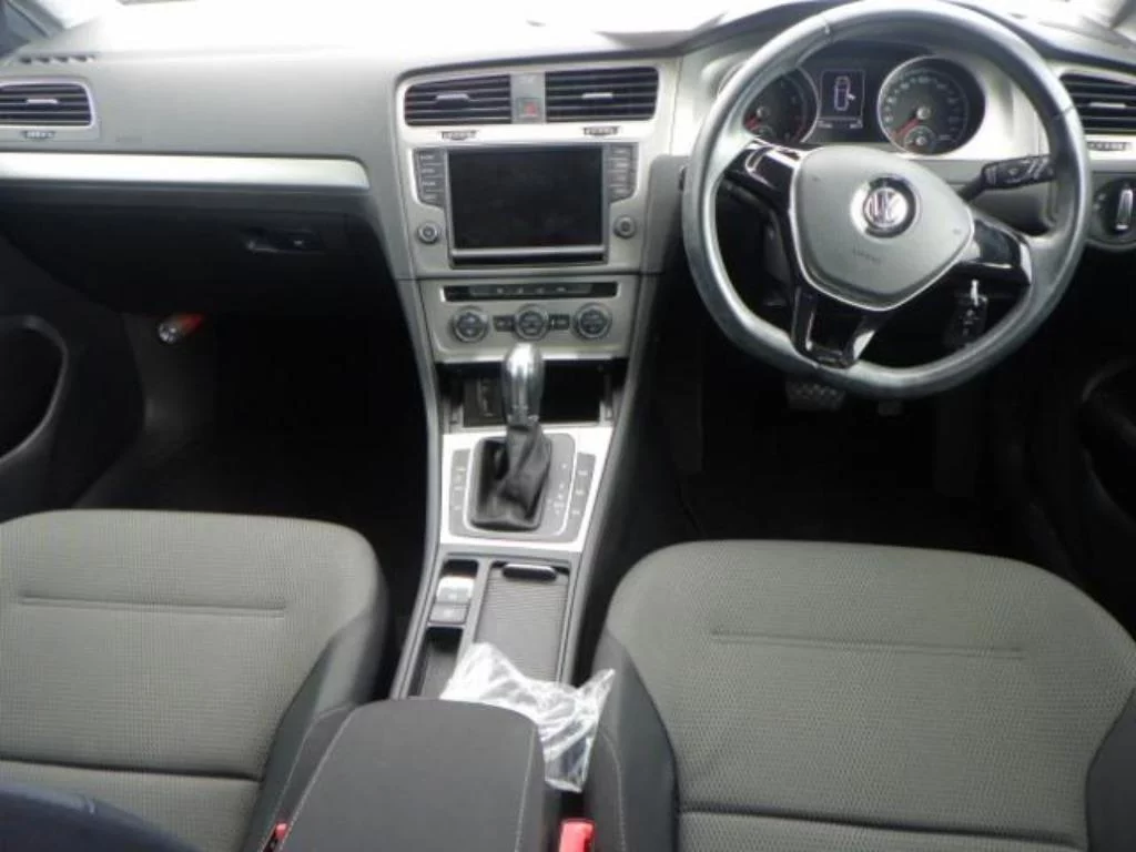 VOLKSWAGEN GOLF VARIANT