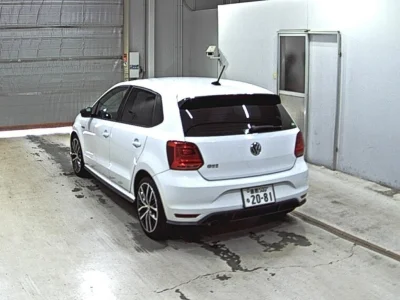 VOLKSWAGEN POLO GTI