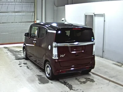 HONDA N BOX SLASH