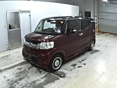 HONDA N BOX SLASH