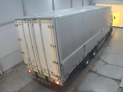 NISSAN UD