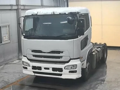 NISSAN UD