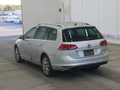 VOLKSWAGEN GOLF VARIANT