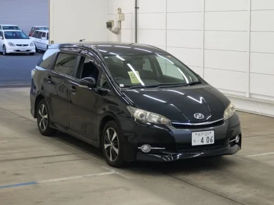 TOYOTA WISH