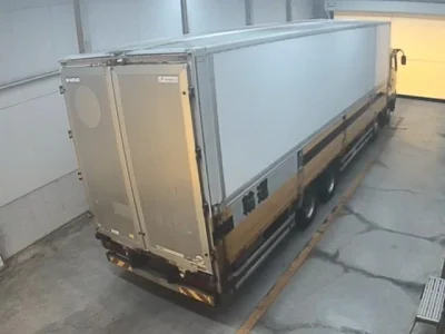MITSUBISHI FUSO