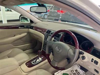 TOYOTA WINDOM