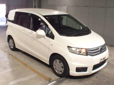 Статистика аукционов Honda Freed Spike