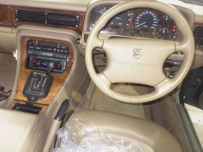 JAGUAR XJ6
