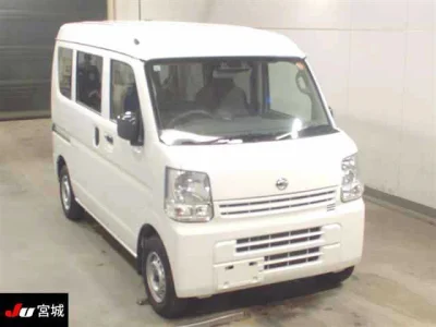 NISSAN CLIPPER VAN