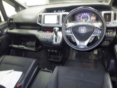 HONDA STEP WAGON 3