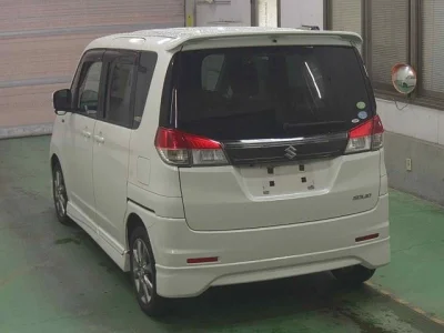 Suzuki Solio