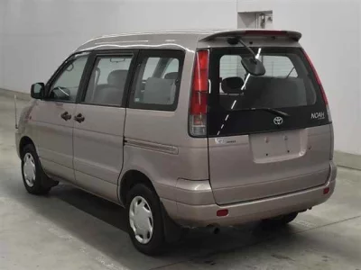 Toyota Lite Ace Noah