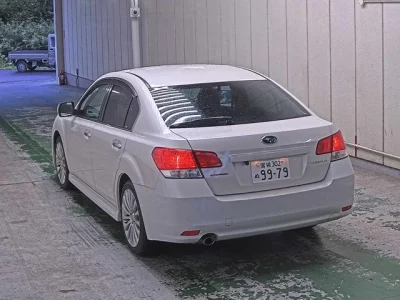 Subaru Legacy B4