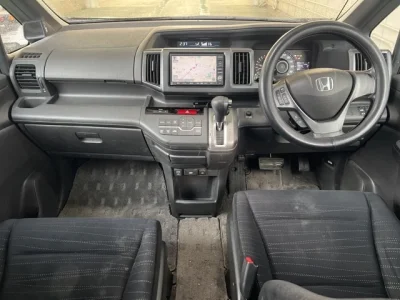 HONDA STEP WAGON 4