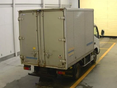 TOYOTA DYNA