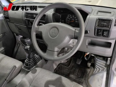 MITSUBISHI MINICAB