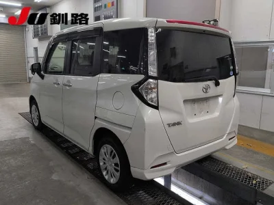 TOYOTA TANK