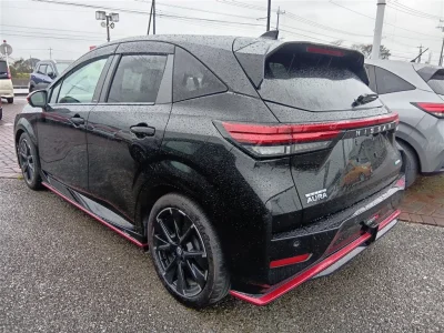 NISSAN AURA
