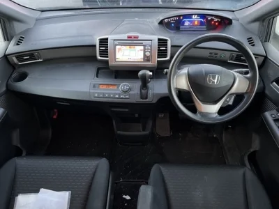 Статистика аукционов Honda Freed Spike