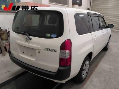TOYOTA SUCCEED