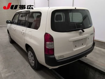 TOYOTA SUCCEED