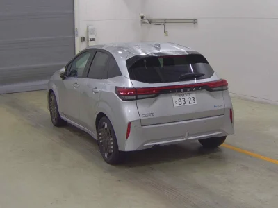 Nissan Aura