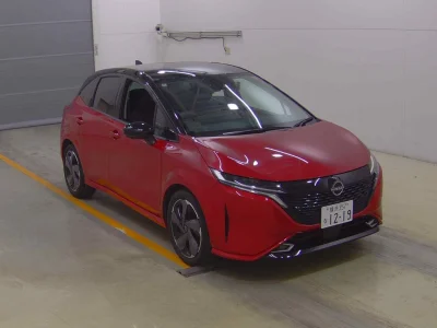 Nissan Aura