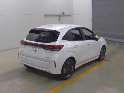 Nissan Aura