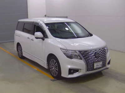Статистика аукционов Nissan Elgrand