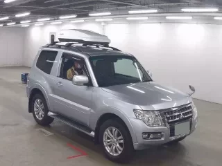 MITSUBISHI PAJERO 1