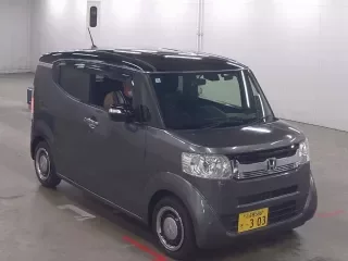 HONDA N BOX SLASH