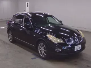 NISSAN SKYLINE CROSSOVER