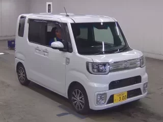 TOYOTA PIXIS MEGA
