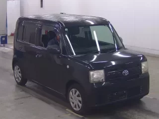 TOYOTA PIXIS SPACE