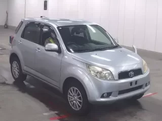 TOYOTA RUSH