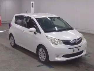 SUBARU TREZIA